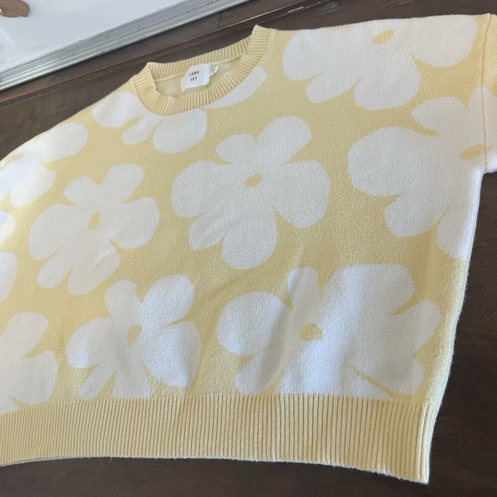 Luna Ivy Daisy Croquette Cottage Preppy Cozy Casual Cropped Sweater Sz S Yellow - Picture 9 of 14